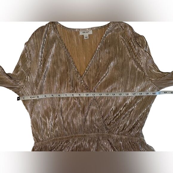 On 34th Plissé Surplice-Neck Peplum Top Women’s Large Gold Shimmer Metallic - Picture 6 of 9